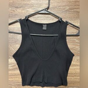 SHEIN Black Ribbed Crop Top